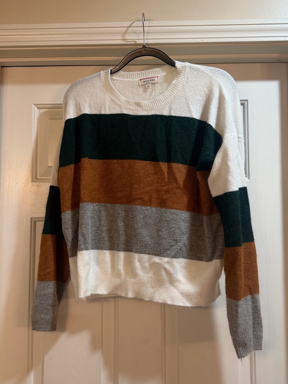 Andree White Crewneck Sweater with Green, Brown &Gray Stripes size S #fall #cozy
